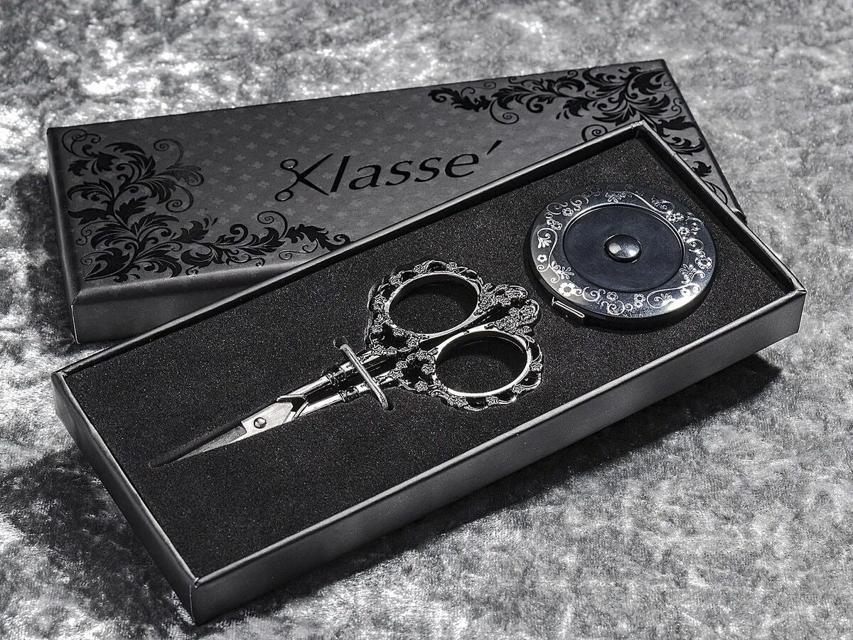 eQuilter Klasse Embroidery Scissor & Tape Measure Gift Set