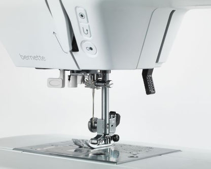 Bernette B38 Sewing Machine - Quality Sewing & Vacuum