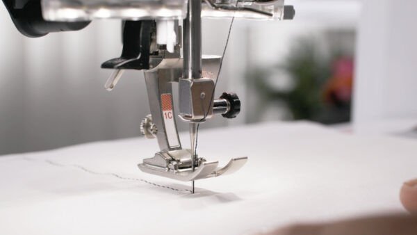 Bernina 540 Sewing & Quilting Machine - Quality Sewing & Vacuum