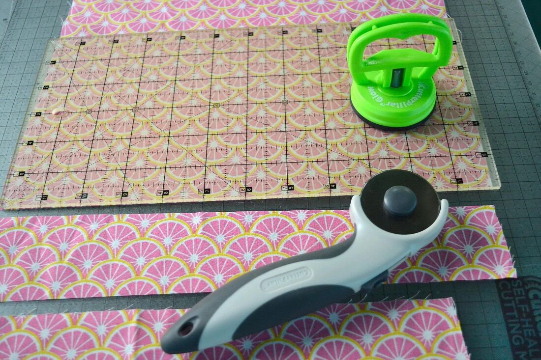 CutterPillar Mini Quilting Ruler Clamp