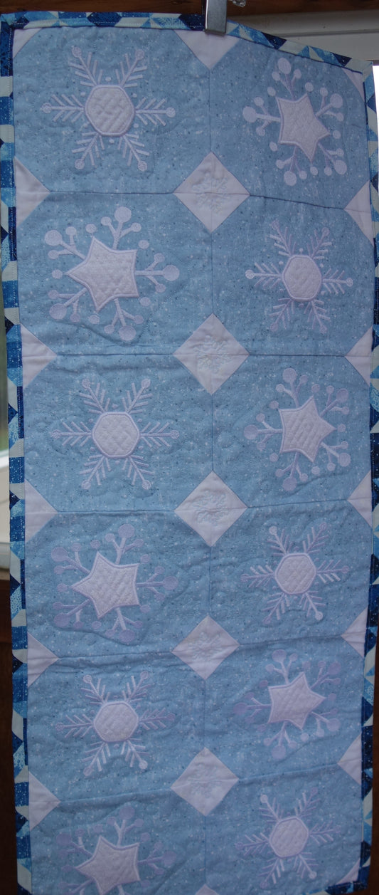 Snowflake Table Runner Class