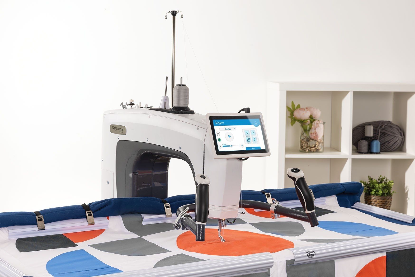 Grace Q'nique 16X Elite Longarm Quilting Machine