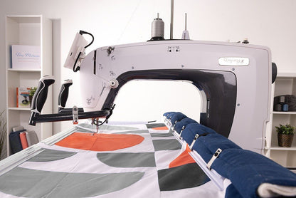 Grace Q'nique 16X Elite Longarm Quilting Machine - with FREE Gift