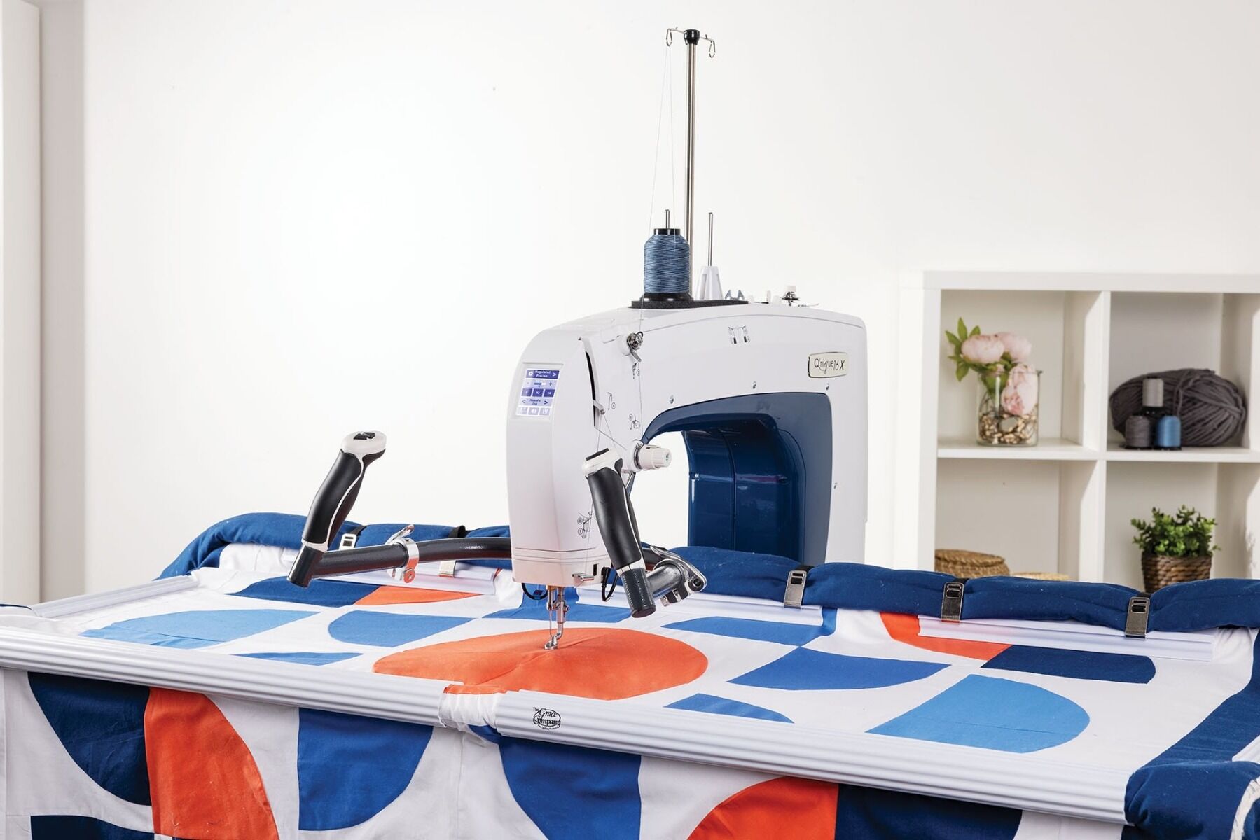 Grace Q'nique 16X Longarm Quilting Machine