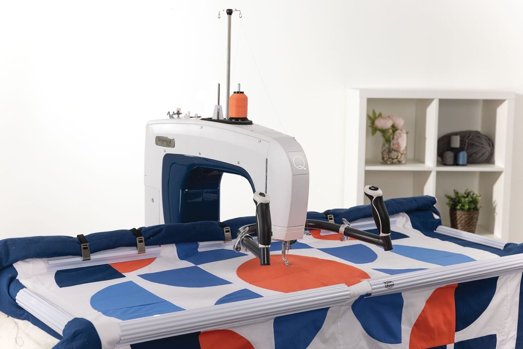 Grace Q'nique 16X Manual Quilting Machine - with FREE Accessory Bundle!