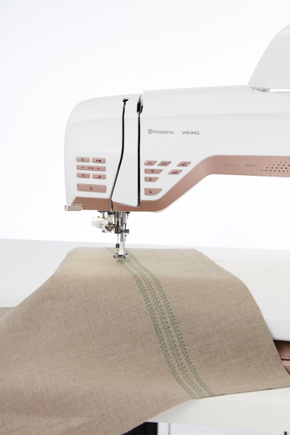 Husqvarna Viking Designer Epic 2 Sewing, Quilting & Embroidery Machine