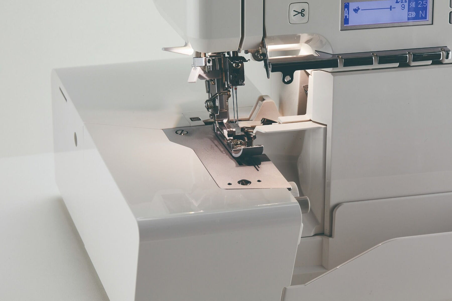 Juki Akane MO-3000QVP 2/3/4 Air Thread Serger