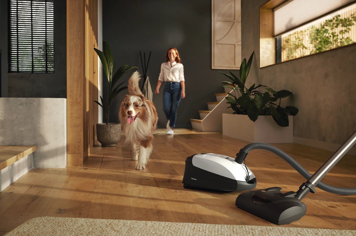 Miele Classic C1 Cat & Dog Canister Vacuum - Quality Sewing & Vacuum