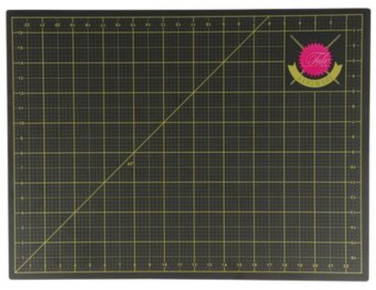 Tula Pink Cutting Mat 17 in x23 in