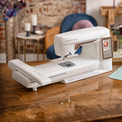 Viking Designer Topaz 40 Sewing, Quilting and Embroidery Machine - Quality Sewing & Vacuum