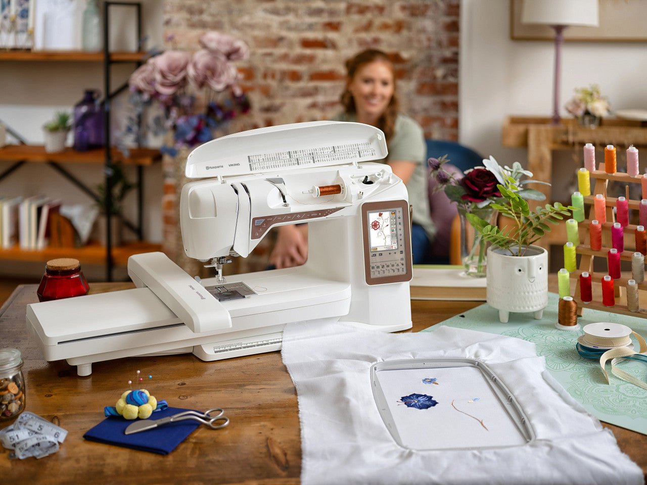 Viking Designer Topaz 40 Sewing, Quilting and Embroidery Machine - Quality Sewing & Vacuum