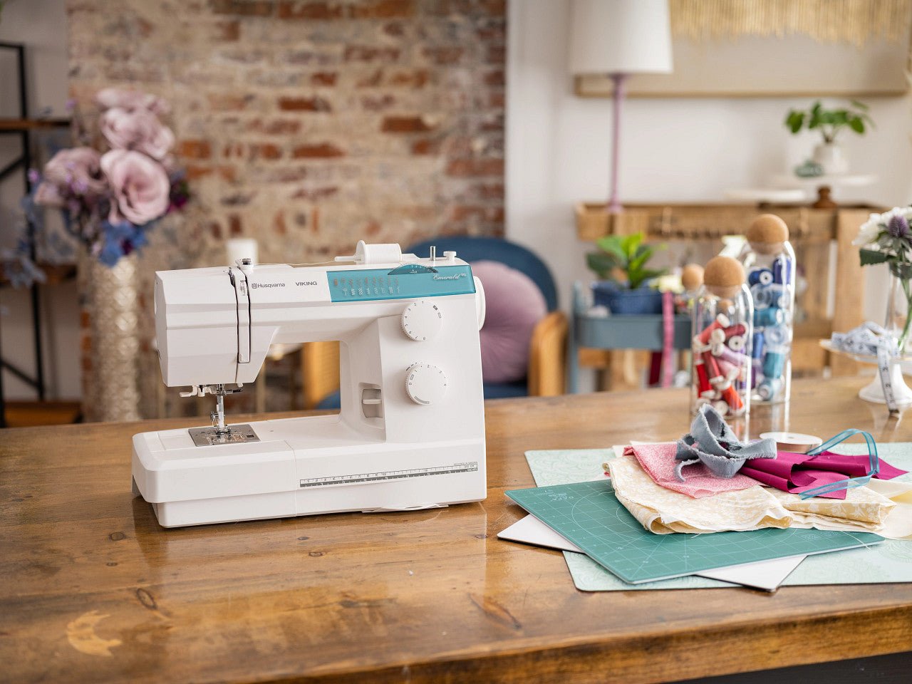 Viking Emerald 116 Sewing Machine - Quality Sewing & Vacuum