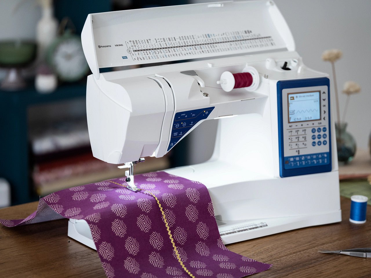 Viking Sapphire 930 Sewing & Quilting Machine - Quality Sewing & Vacuum