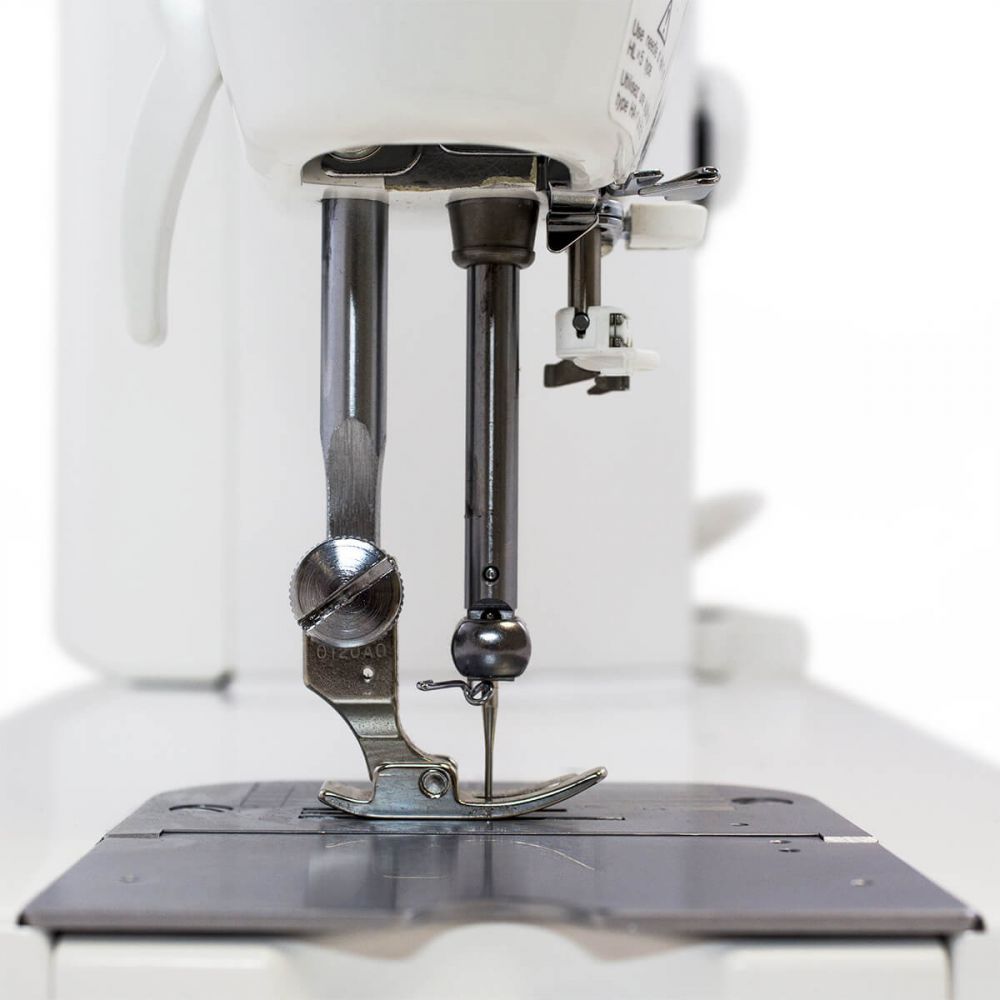 Sewing Machine Brush – Piece N Quilt